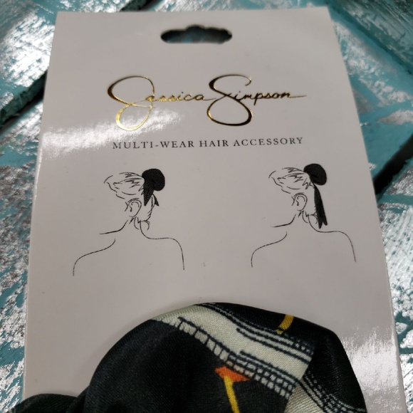 Jessica Simpson Bun Hair Accessory - Picture 2 of 4